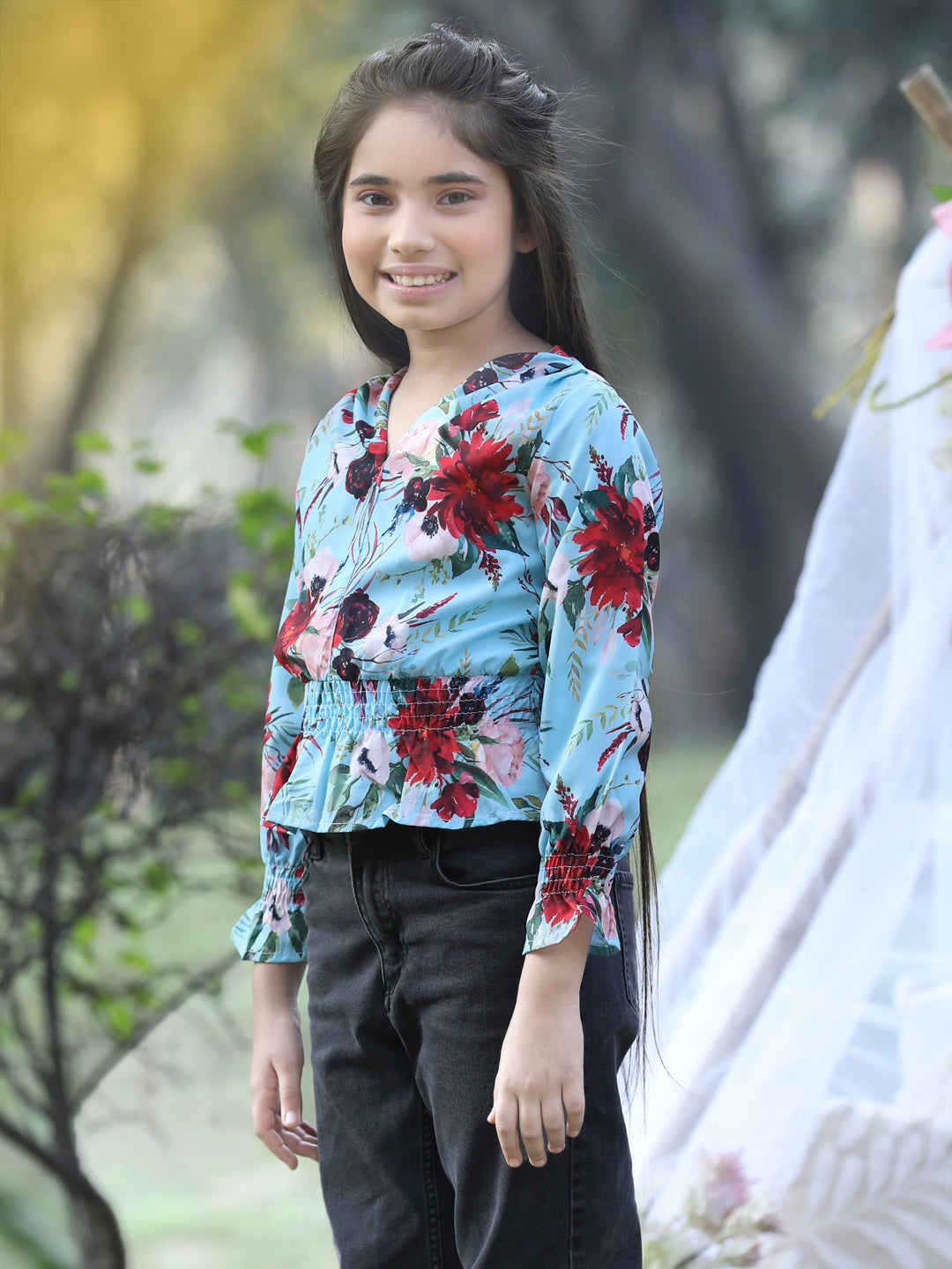 Cutiekins V Neck Foral Printed Crop Top-Turquoise Blue & Red