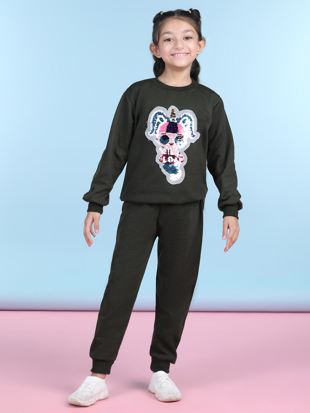 Cutiekins Girls Mehendi Green & White Sweatshirt With Trackpant