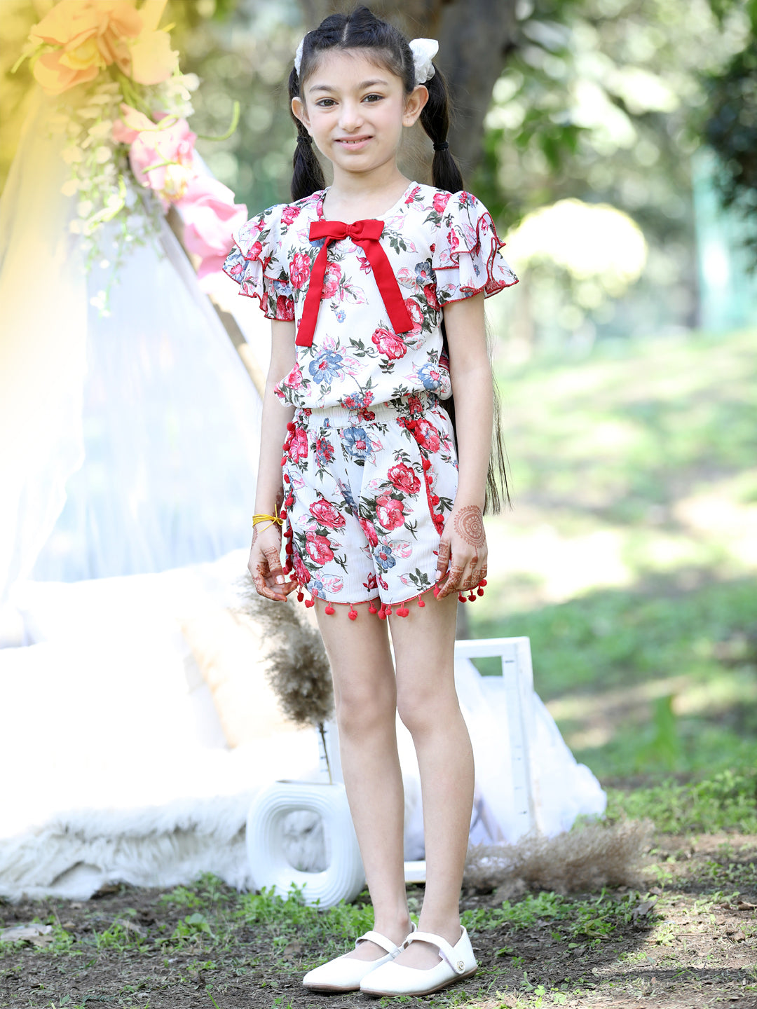 Cutiekins Round Neck Printed Regular Top & Shorts Set -White & Red