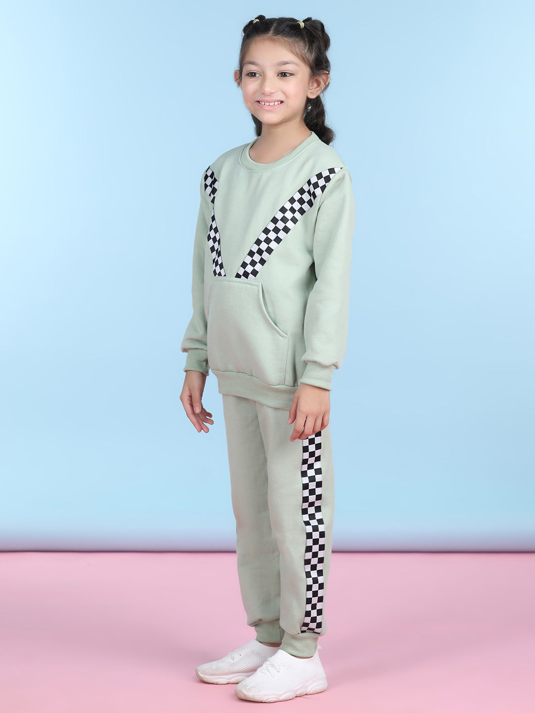 Cutiekins Girls Light Green & White Sweatshirt With Trackpant