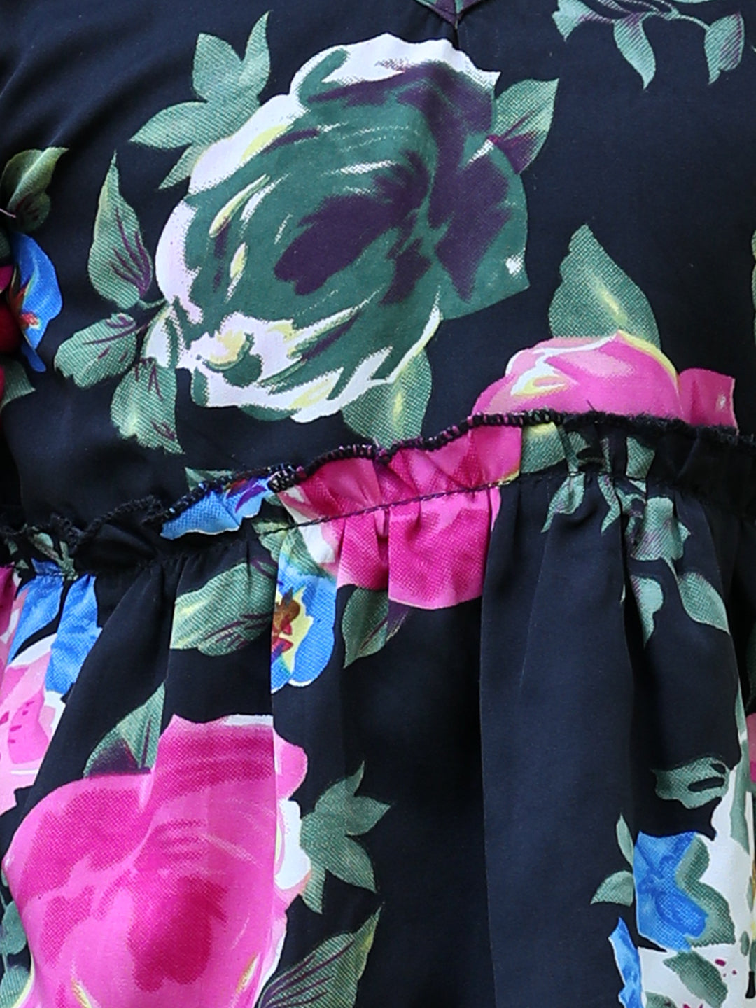 Cutiekins V-Neck Printed Regular Top- Black & Pink