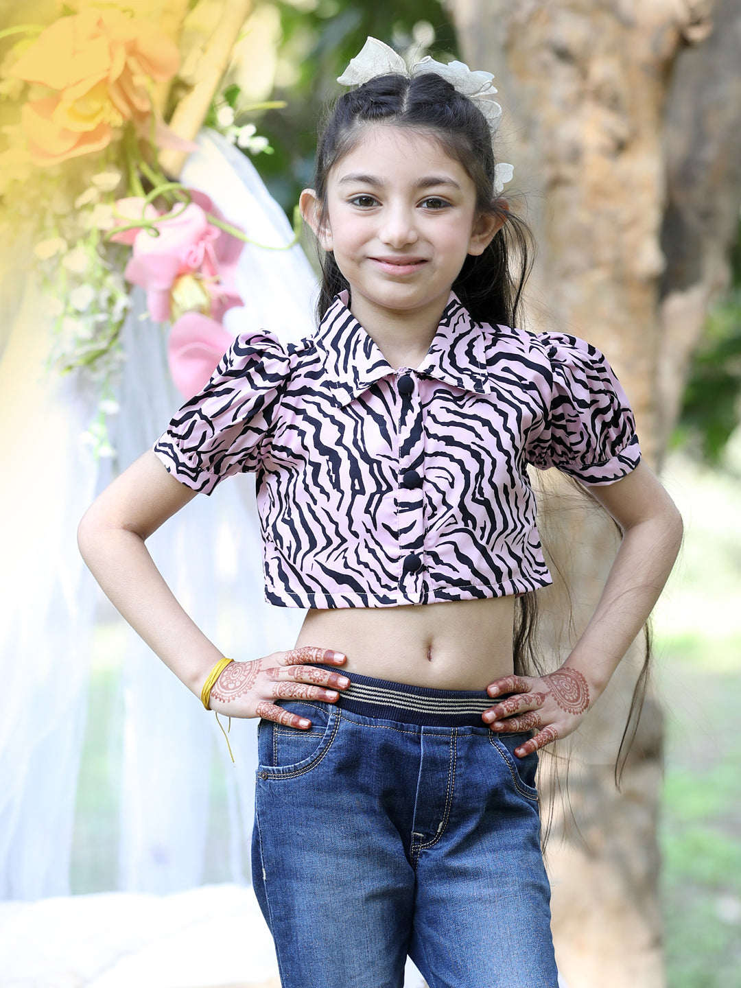 Cutiekins Shirt Collar Printed Crop Top-Light Pink & Black
