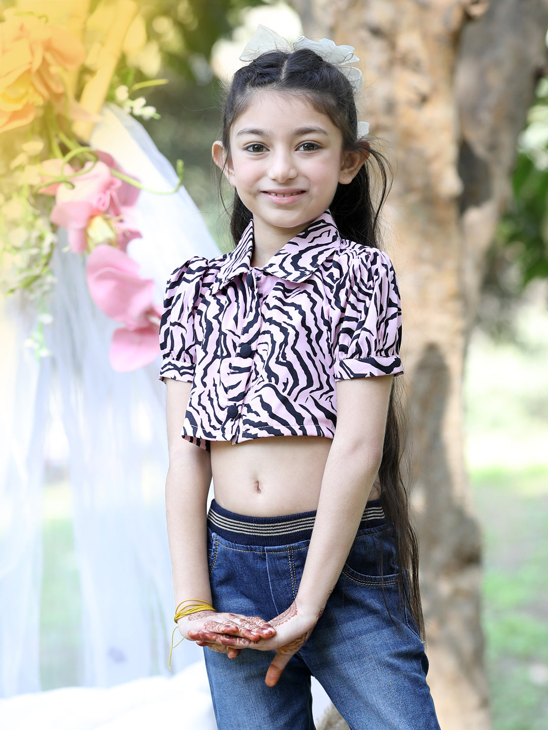 Cutiekins Shirt Collar Printed Crop Top-Light Pink & Black