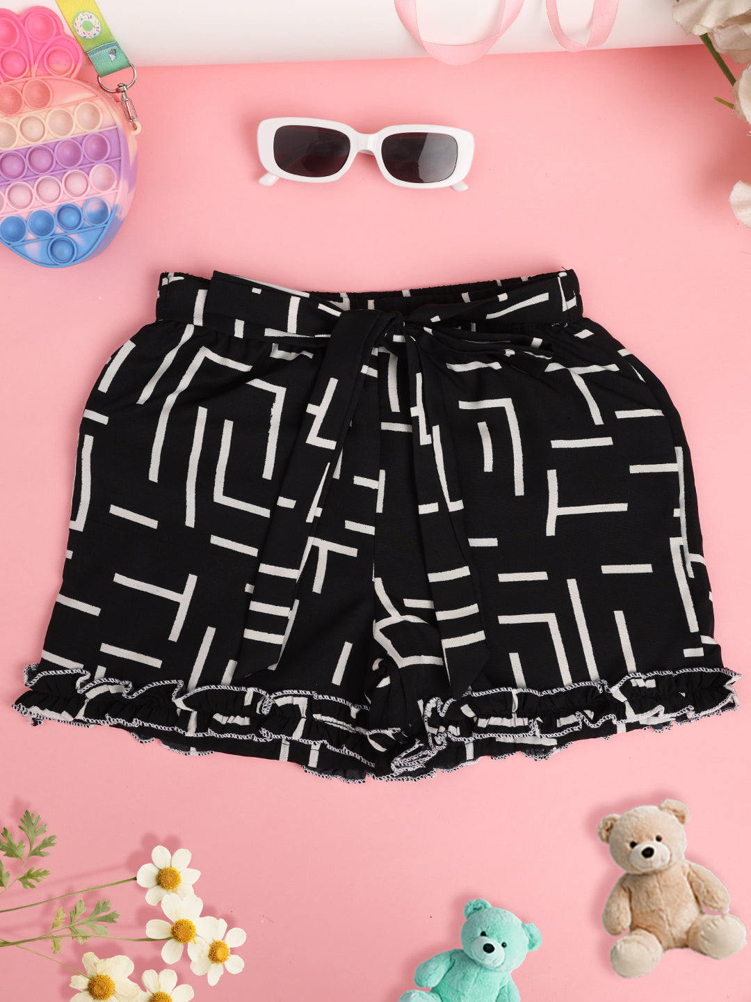 Cutiekins Girls Geomatric Print Embellished Short -Black & White