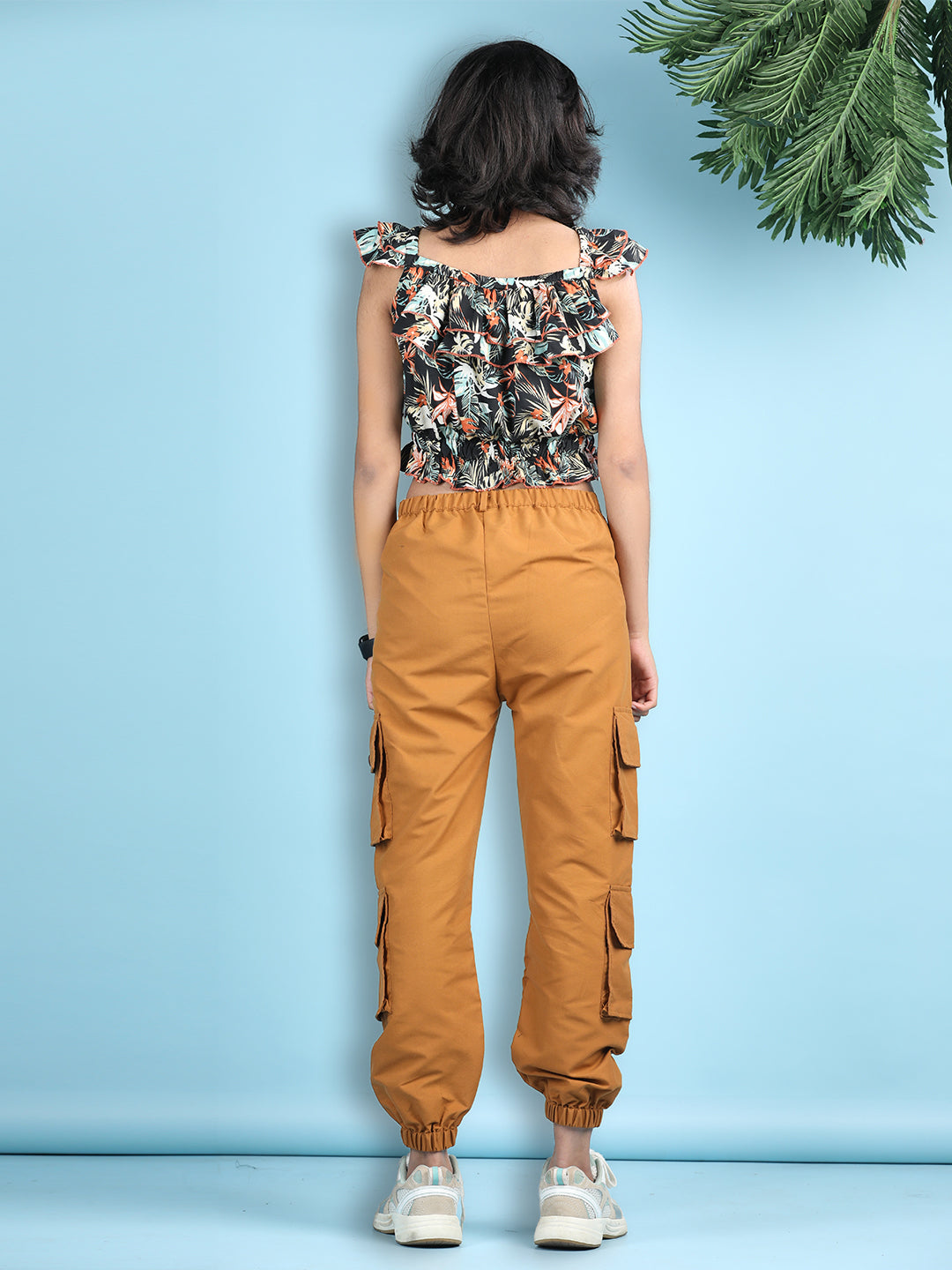 Cutiekins Girls Trendy Bold Look Crop Top With Solid Cargo -Black & Mustard