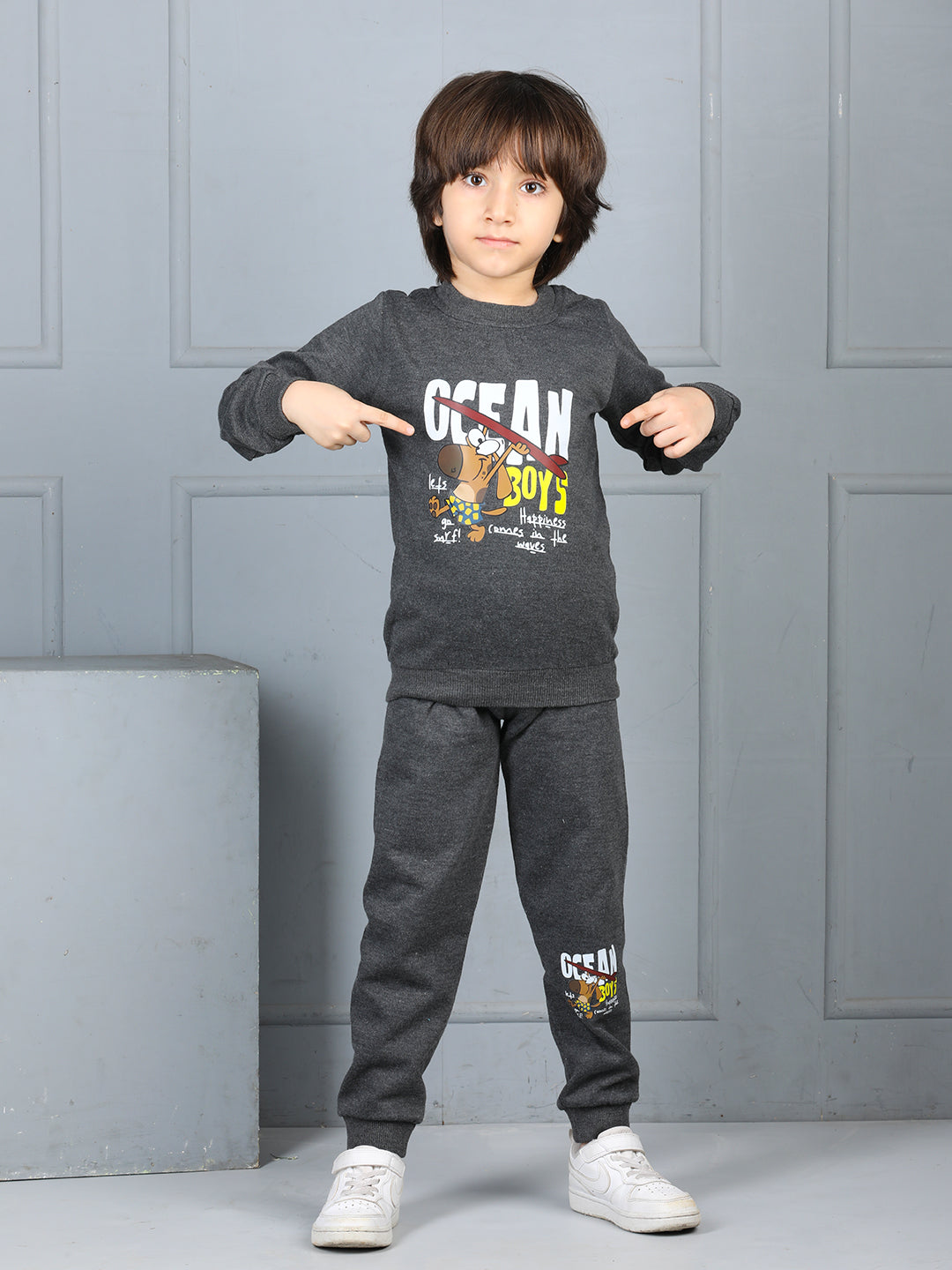 Cutiekins Boys Graphic Print cozy Fleece Tracksuit -Black & Off White