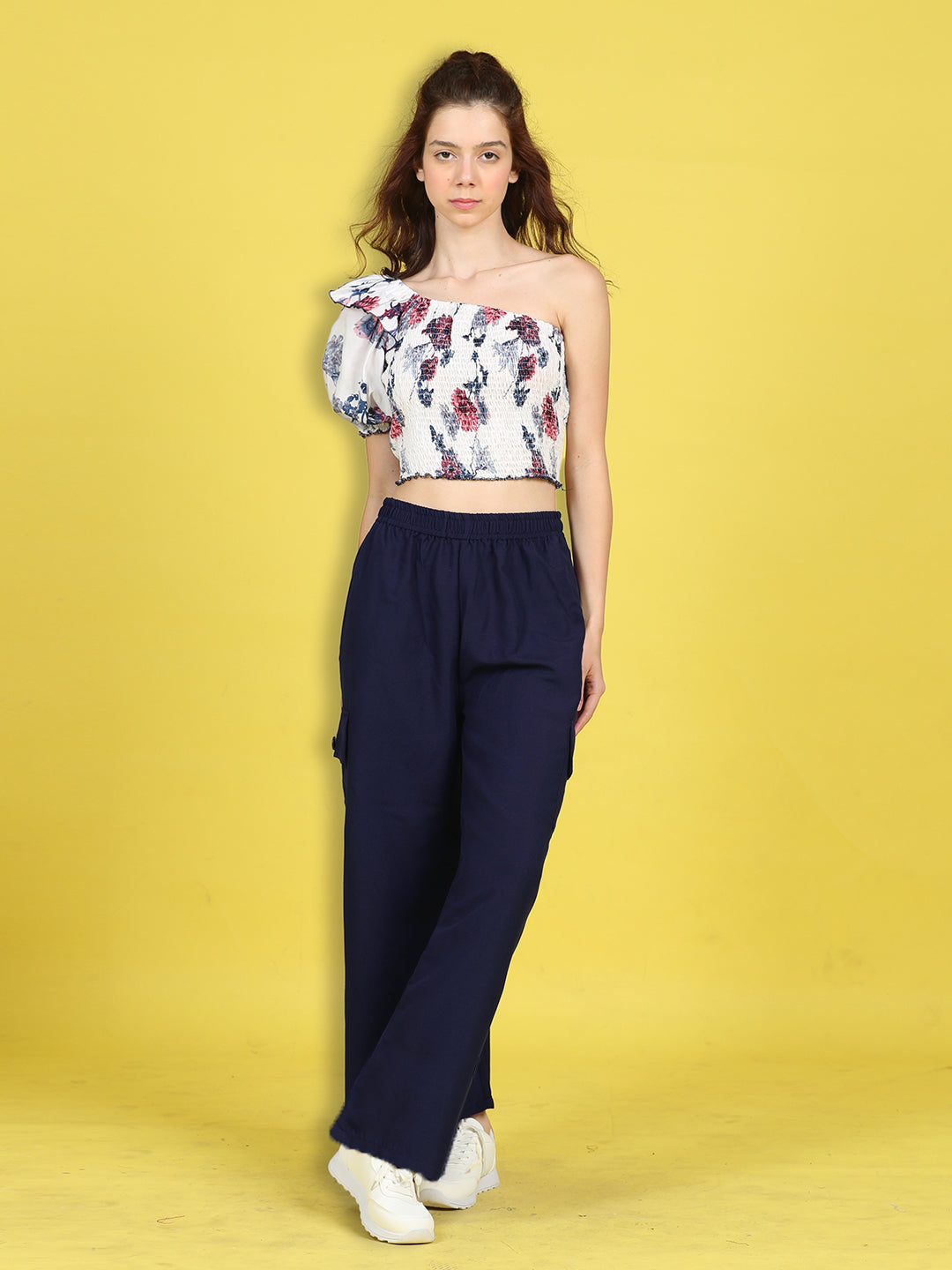 Cutiekins Girls Trendy Bold Look Crop Top With Solid Cargo -Off White & Navy
