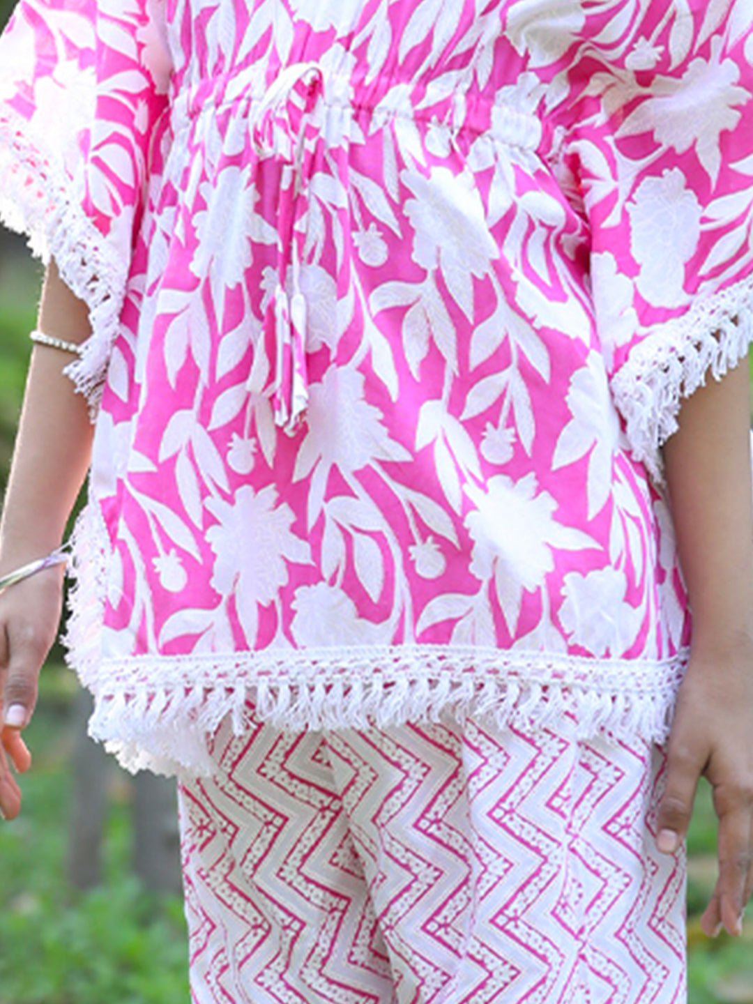 Cutiekins Girls Trendy Floral Print Kaftan Kurta and Palazzo Set -Coral Pink & Off White