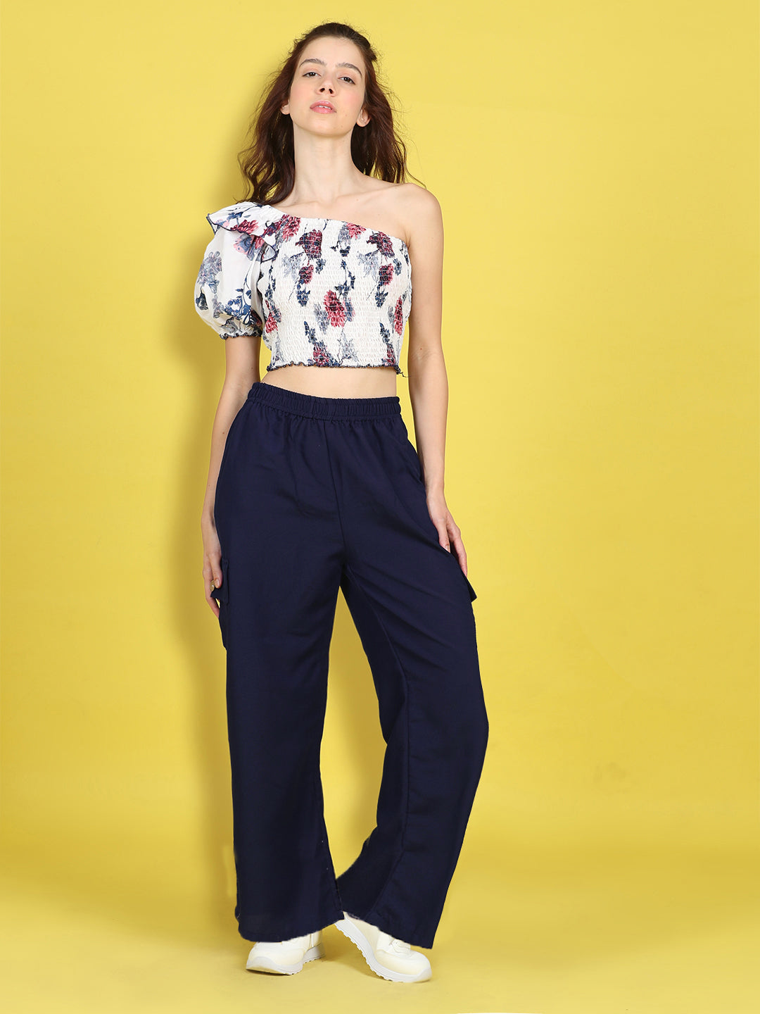 Cutiekins Girls Trendy Bold Look Crop Top With Solid Cargo -Off White & Navy