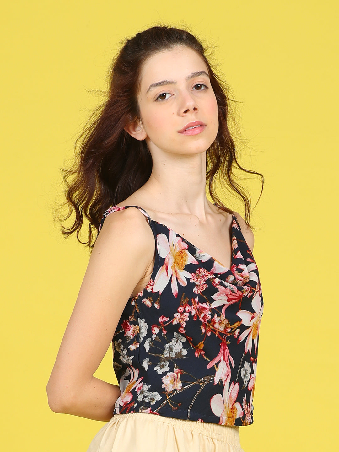 Cutiekins Girls Trendy Bold Style Printed Top -Black & Pink