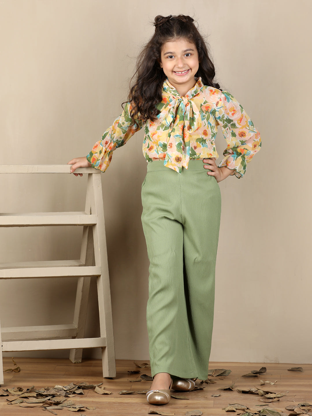 Cutiekins Girls Trendy Floral Print Top with Wide Leg Solid Pants Clothing Set - Multicolor & Green