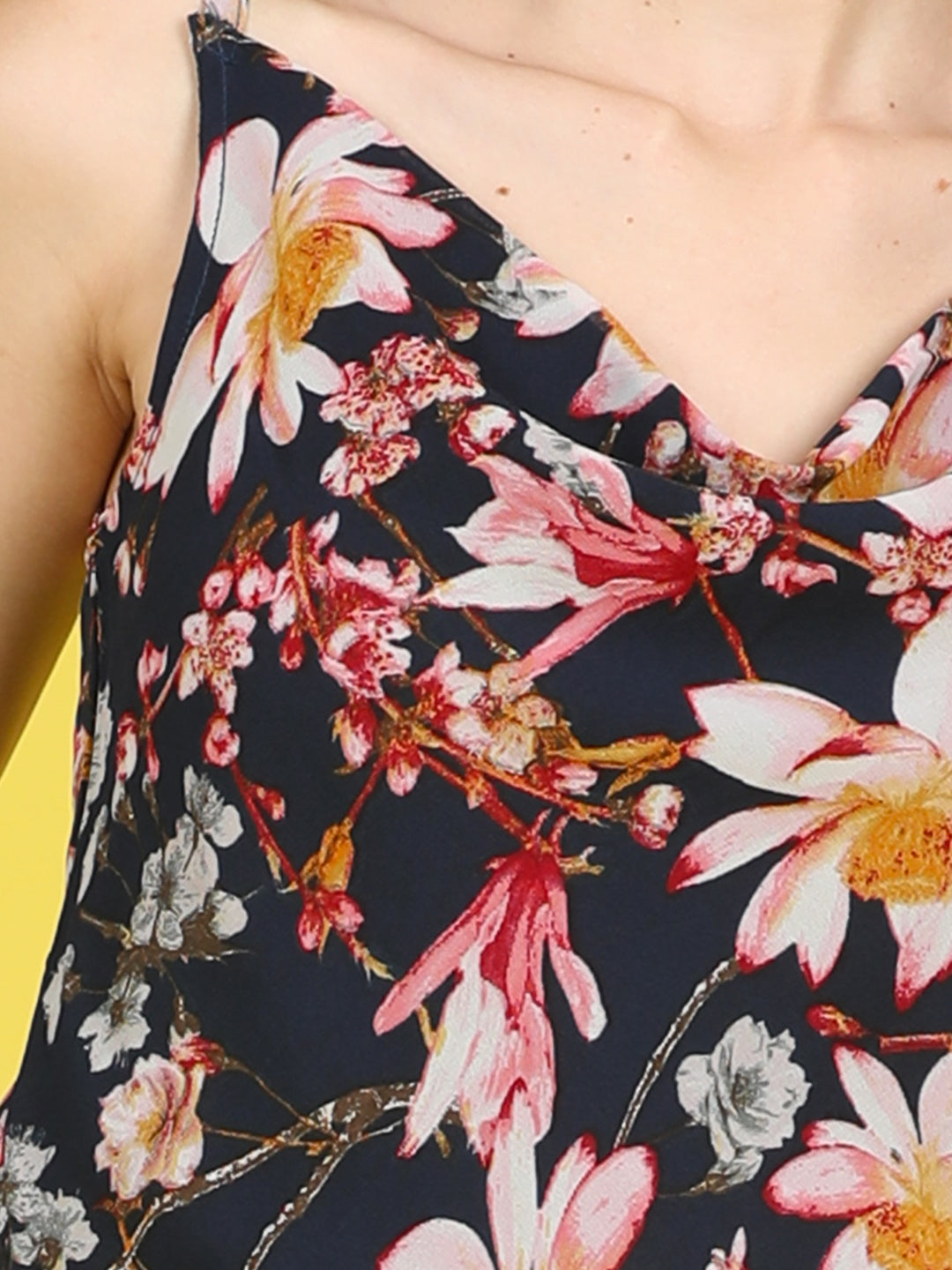 Cutiekins Girls Trendy Bold Style Printed Top -Black & Pink