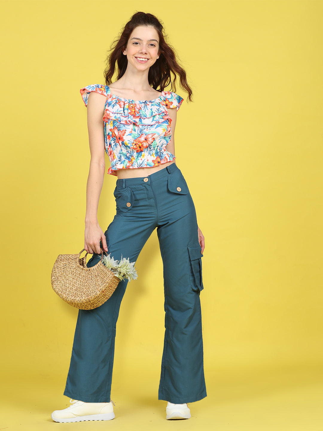 Cutiekins Girls Trendy Bold Look Crop Top With Solid Cargo -Off White & Teal Green