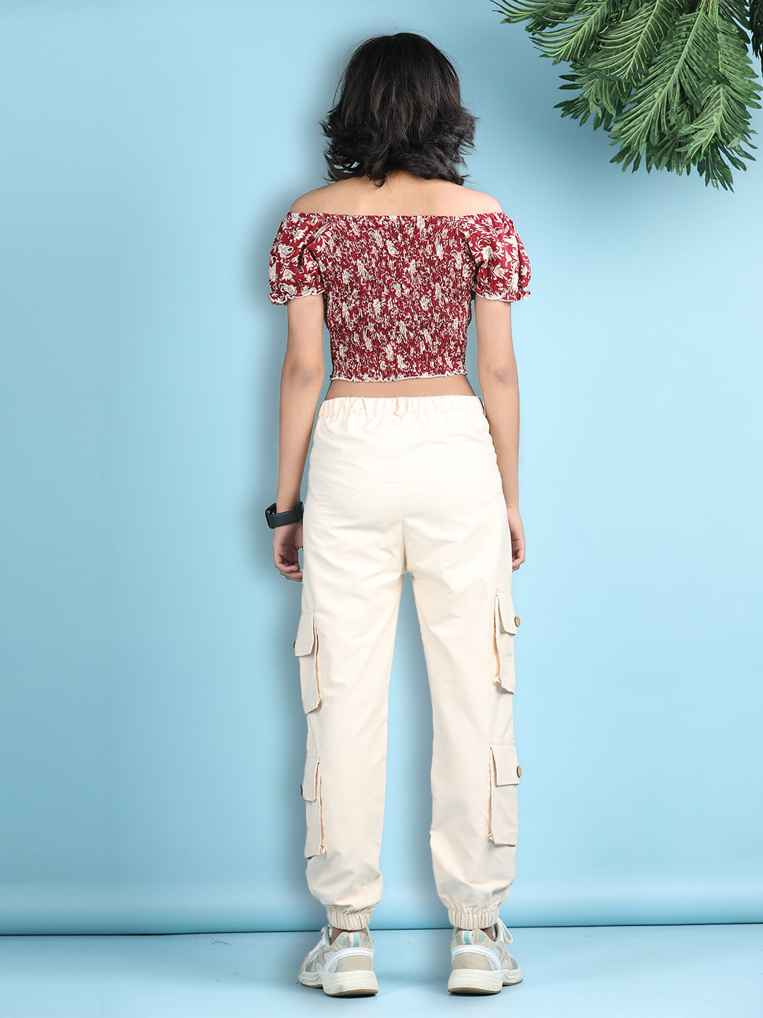 Cutiekins Girls Trendy Bold Look Crop Top With Solid Cargo -Maron & White