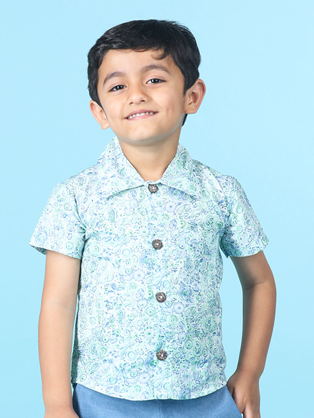 Cutiekins Boys Printed Shirt With -Off White & Green