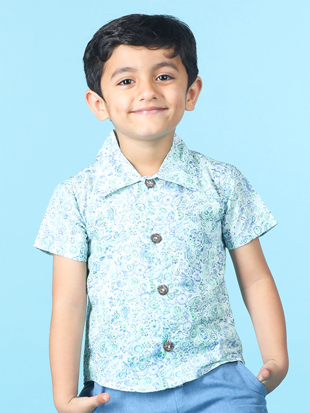 Cutiekins Boys Printed Shirt With -Off White & Green