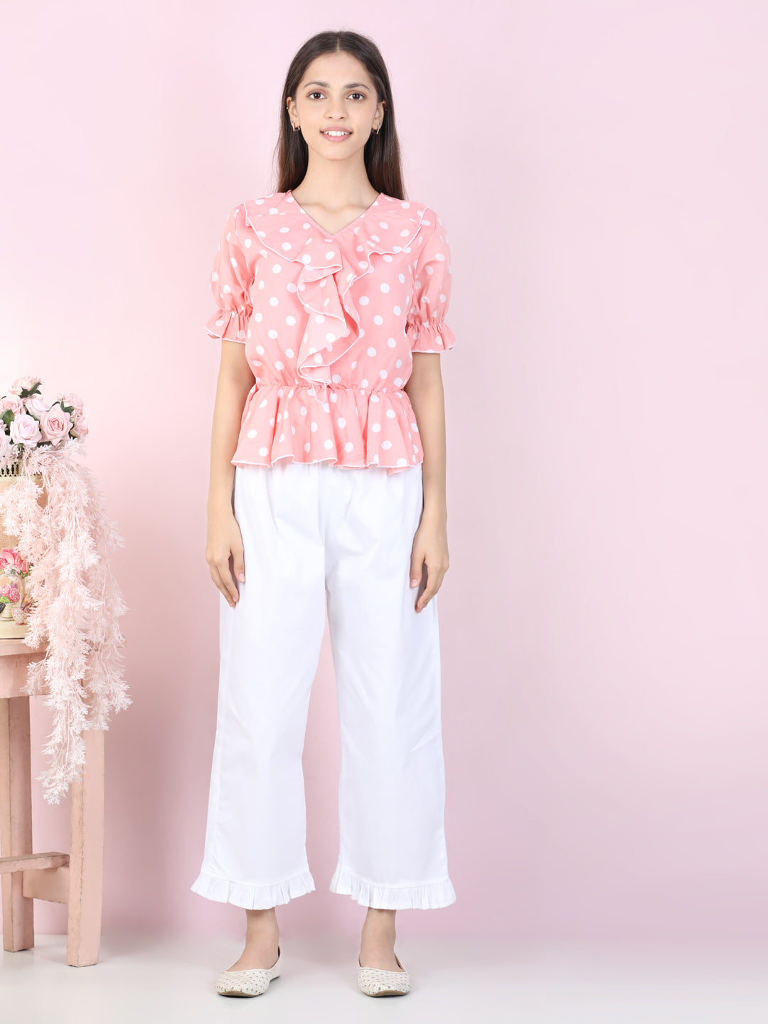 Cutiekins Girls Casual Top & Capri Set ( Peach & White)