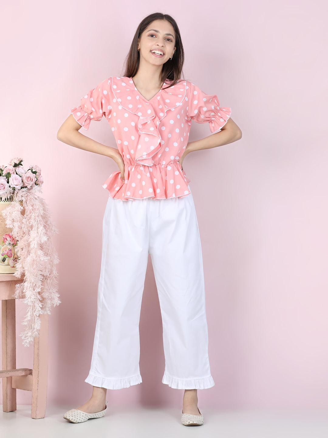 Cutiekins Girls Casual Top & Capri Set ( Peach & White)