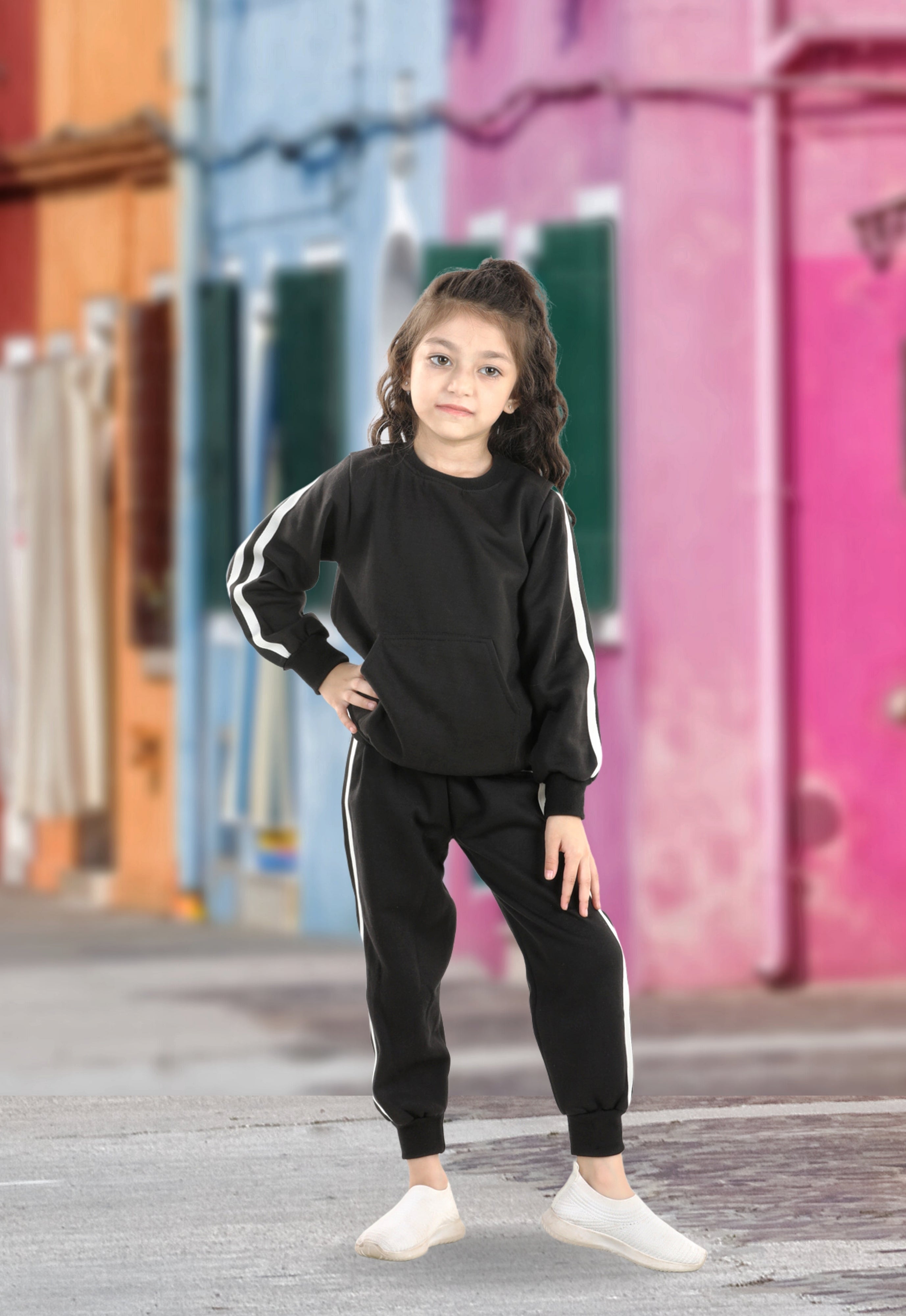 Cutiekins Girls Black Sweatshirt With Trackpant