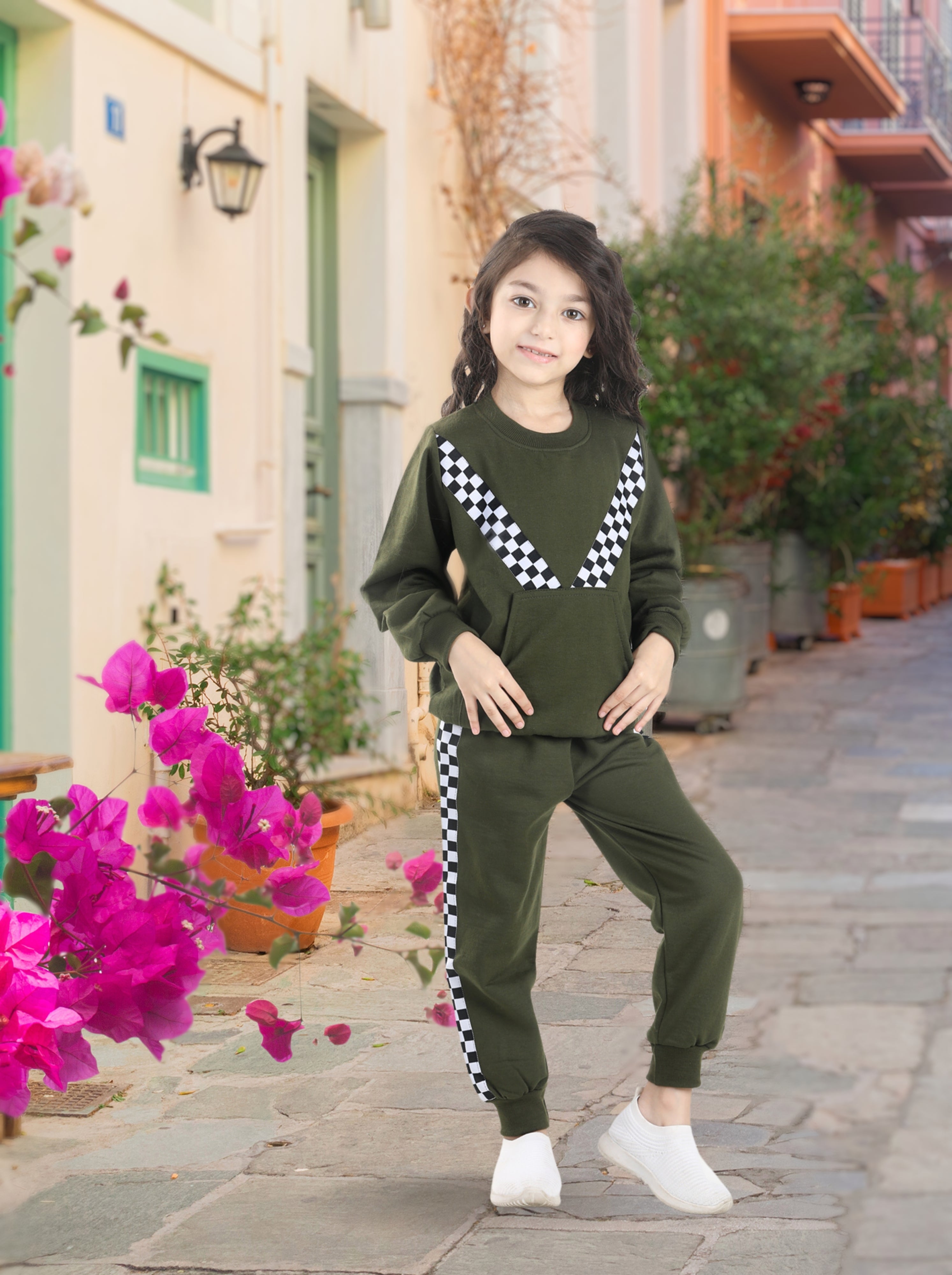 Cutiekins Girls Mehndi Green Sweatshirt With Trackpant