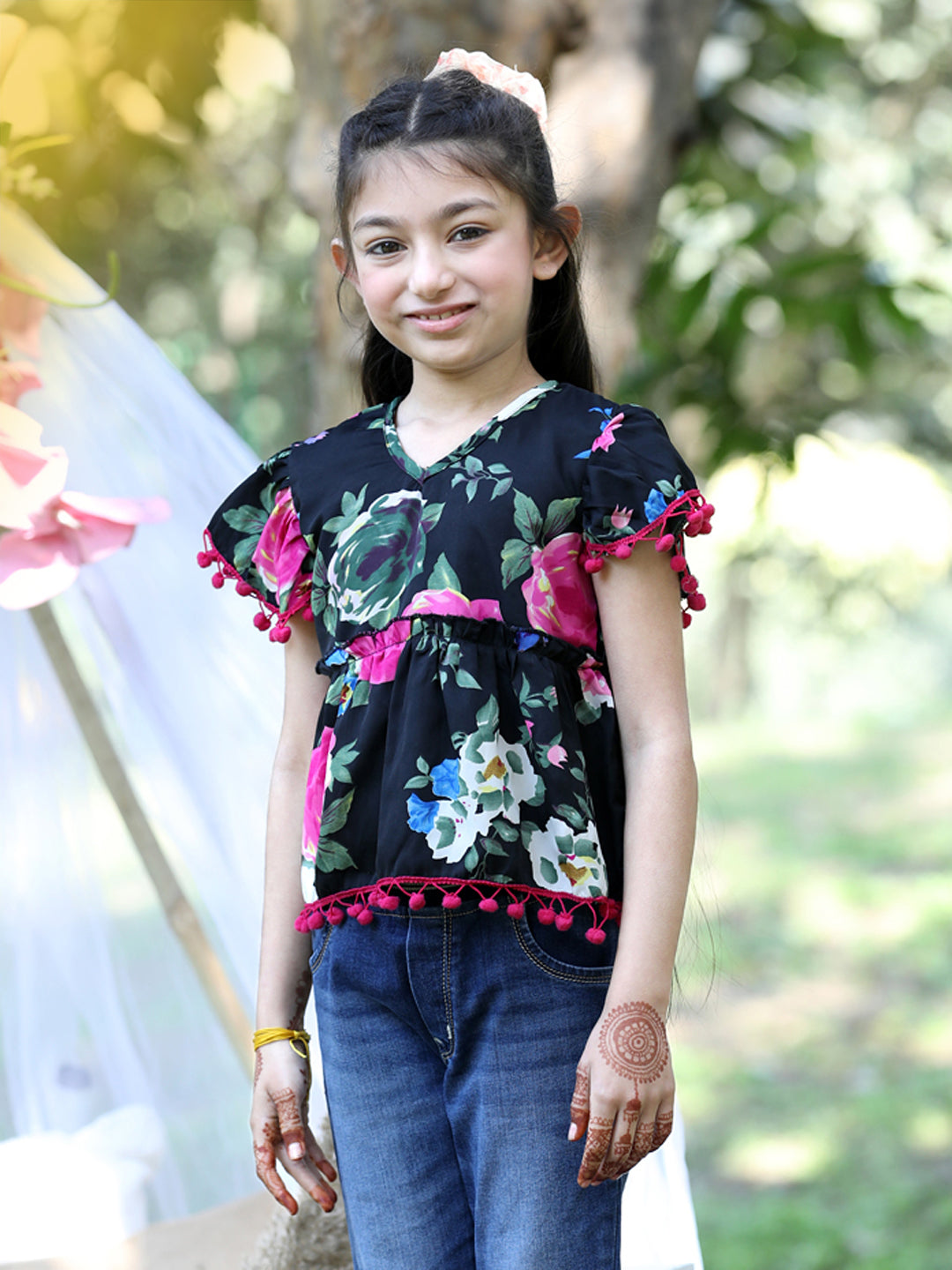 Cutiekins  V-Neck Printed Regular Top- Black & Pink