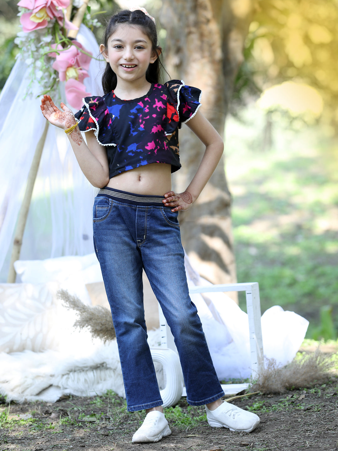 Cutiekins Round Neck Printed Crop Top-Black & Pink