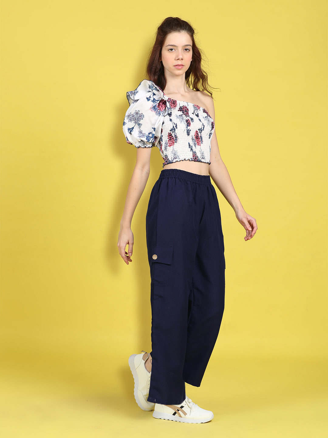 Cutiekins Girls Trendy Bold Look Crop Top With Solid Cargo -Off White & Navy