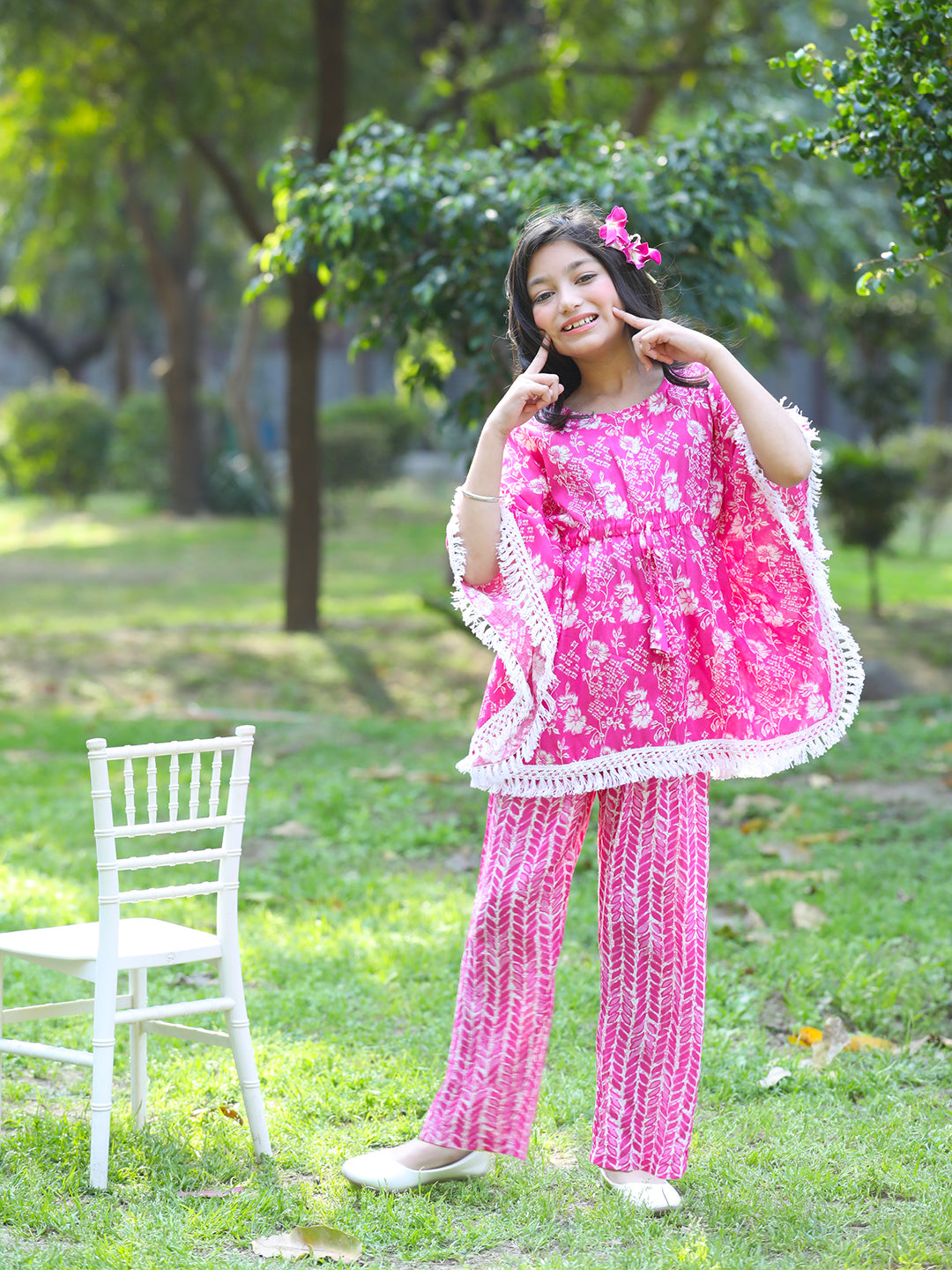 Cutiekins Girls Trendy Floral Print Kaftan Kurta and Palazzo Set -Magenta & Off White