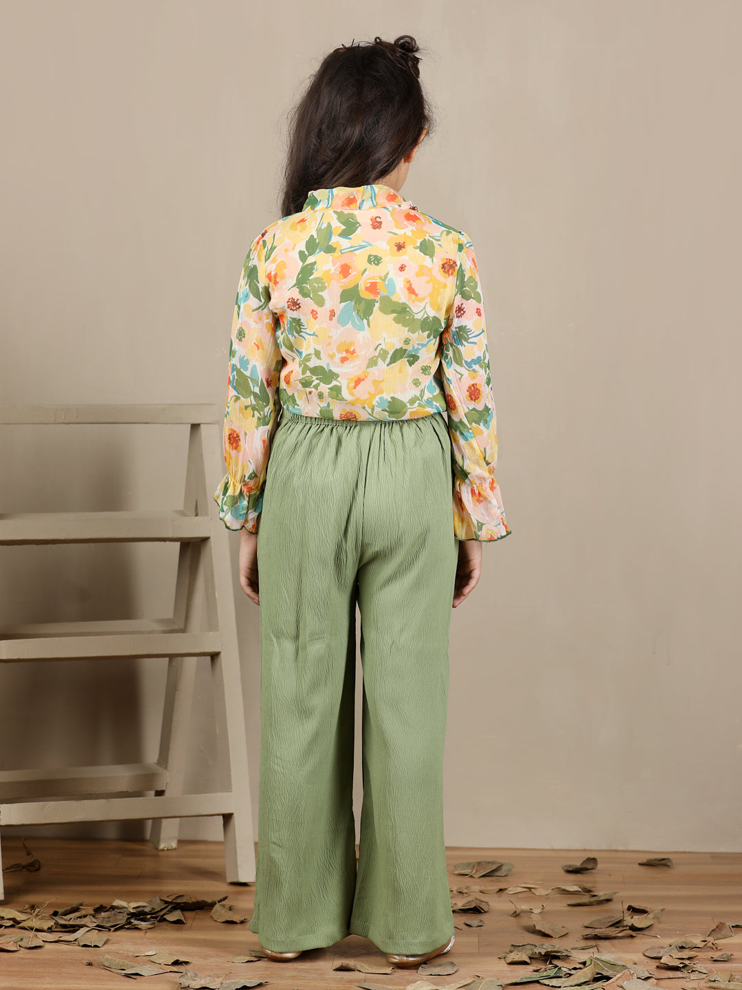 Cutiekins Girls Trendy Floral Print Top with Wide Leg Solid Pants Clothing Set - Multicolor & Green