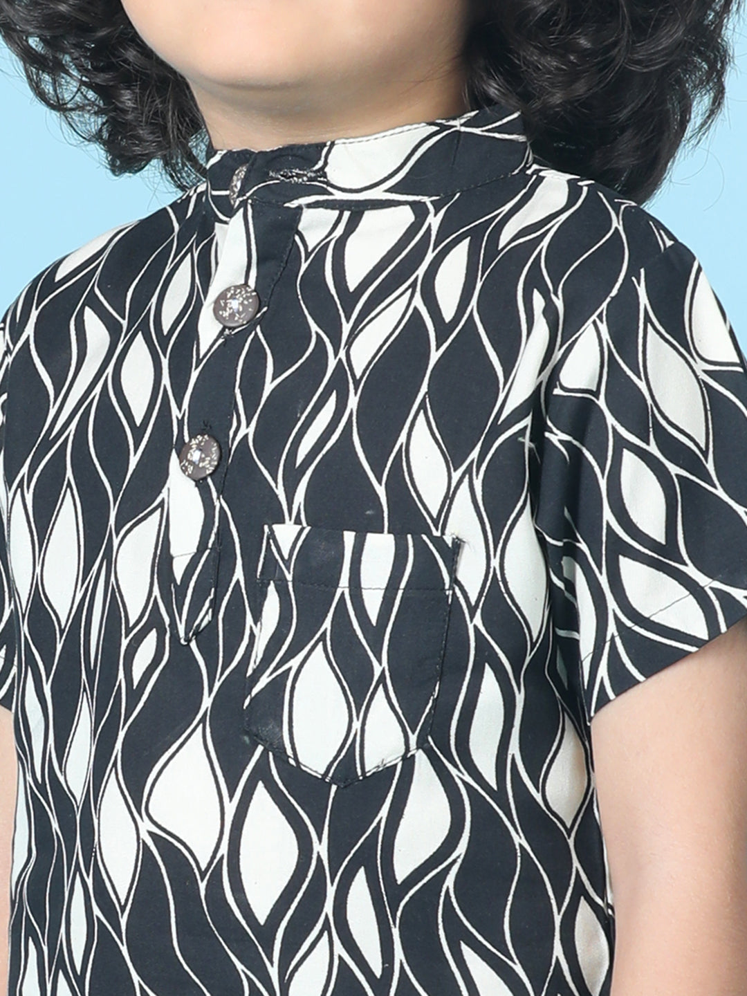 Cutiekins Boys Abstract Print T-Shirt With Solid Short -Black & White