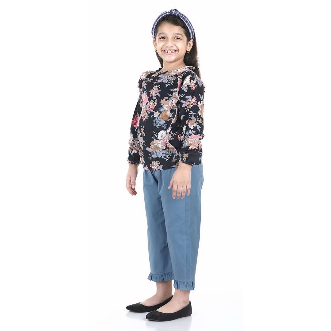 Cutiekins Girls Casual Top & Capri Set  (Black)